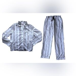 Victoria secret pj set pajama letter pattern white black